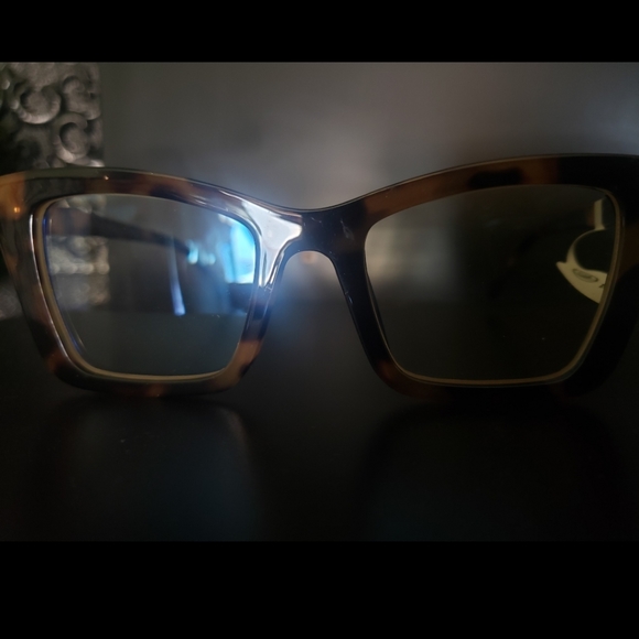 Blue Light Blockers - Picture 3 of 4